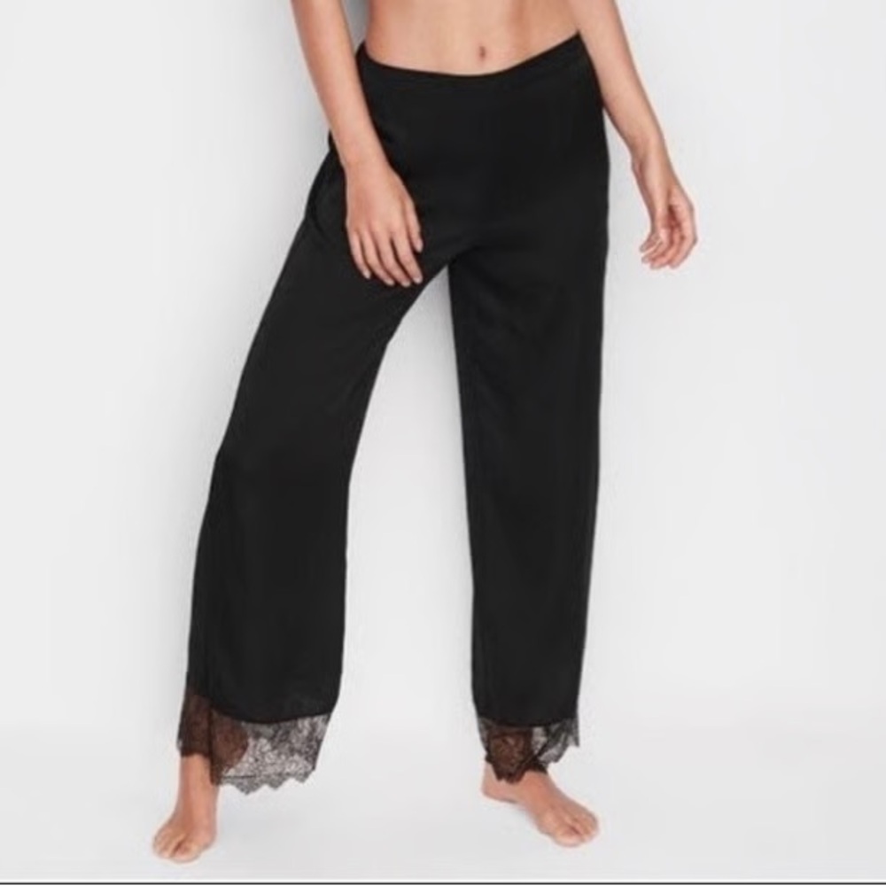 3/$20⚡️ GRAY! Victoria Secret Lace Trim Straight Leg Pajama Pants Elastic Waist